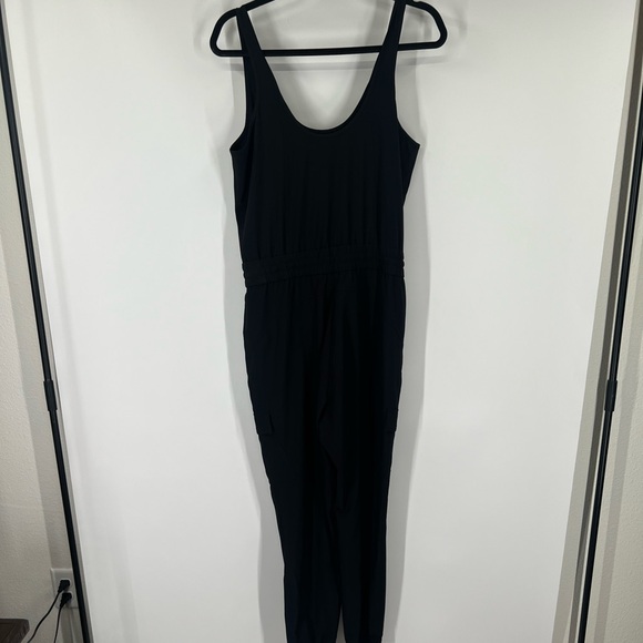Athleta Unbound Jumpsuit Sleeveless Black - Picture 6 of 10